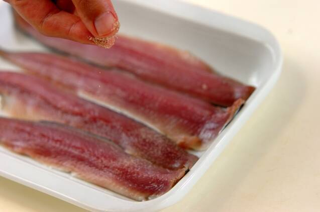 サンマのトマトグラタンの作り方の手順1