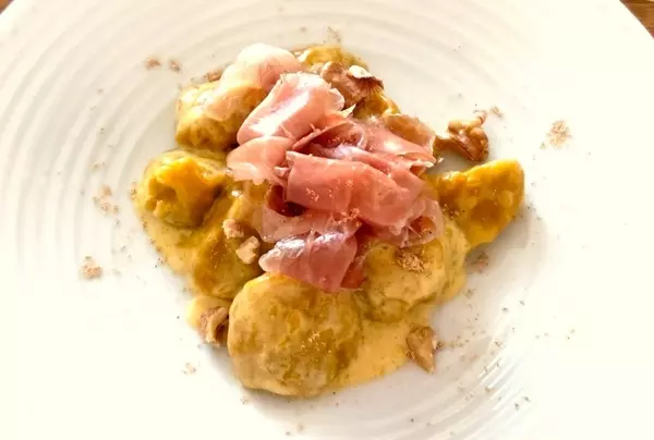 生ハムとカボチャのクリームニョッキ