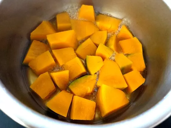 生ハムとカボチャのクリームニョッキの作り方1