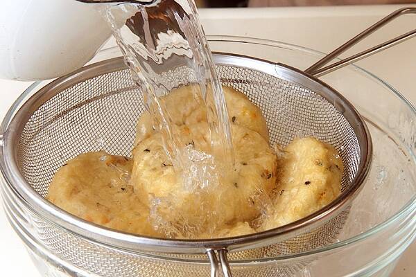 がんもどきと白菜のサッと煮の作り方の手順1