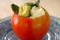 カップトマトのアボカドサラダ