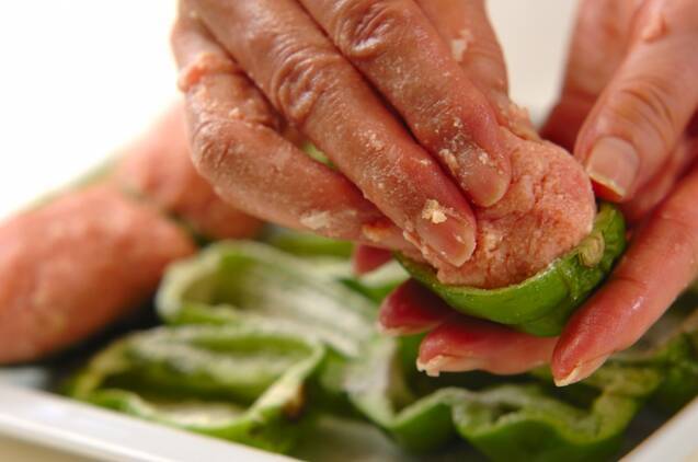 高野豆腐入りピーマンの豚肉詰めの作り方の手順2