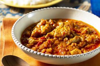 おうちで本格！スパイス3つで作るチキンカレー