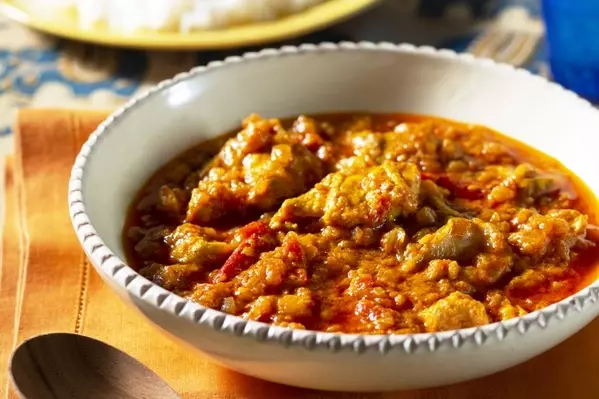おうちで本格！スパイス3つで作るチキンカレー