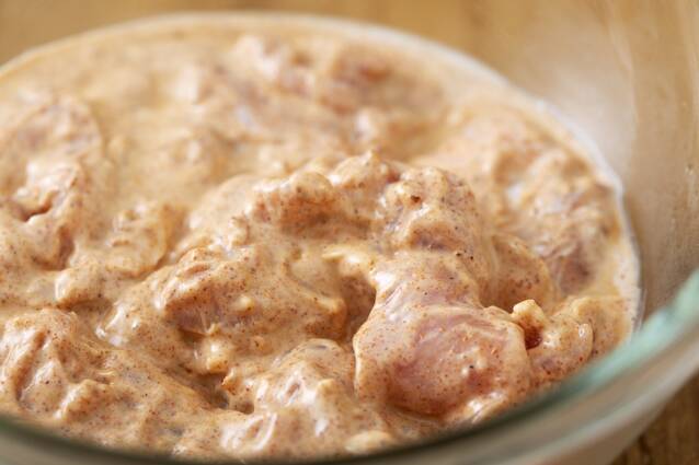 おうちで本格！スパイス3つで作るチキンカレーの作り方の手順1