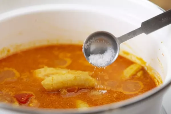 おうちで本格！スパイス3つで作るチキンカレーの作り方6