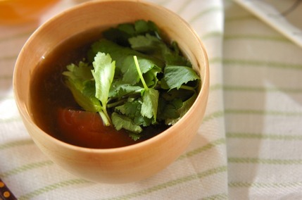 梅干しとミツバのおすまし