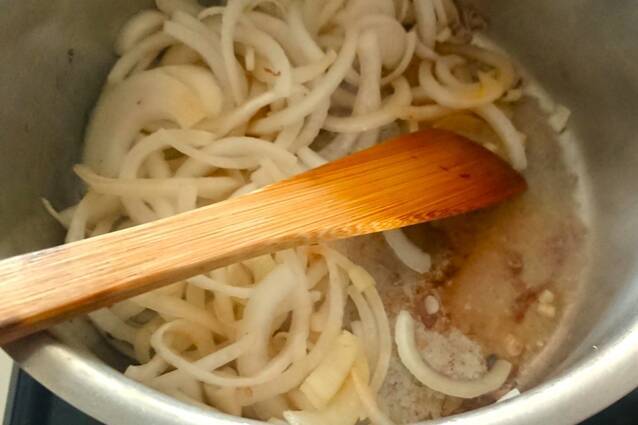 梅香る豚スペアリブのビール煮の作り方の手順4