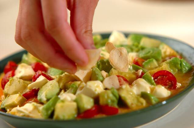 アボカドオープンオムレツの作り方の手順6