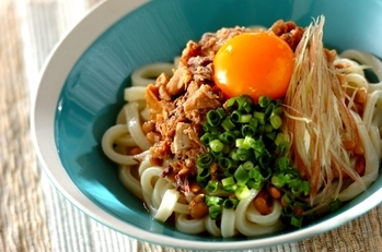 簡単！サバ缶と納豆のぶっかけうどん