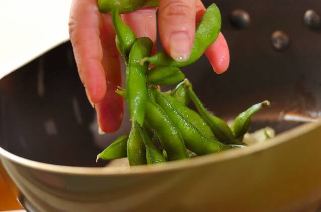 枝豆のガーリックバターの作り方の手順2