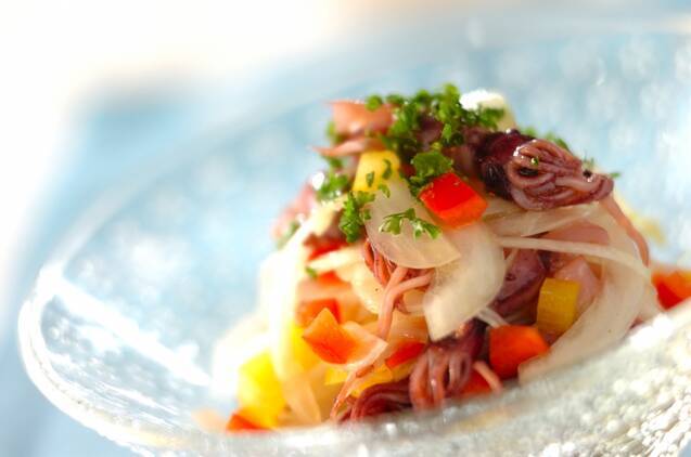 ホタルイカと新玉ネギのマリネ