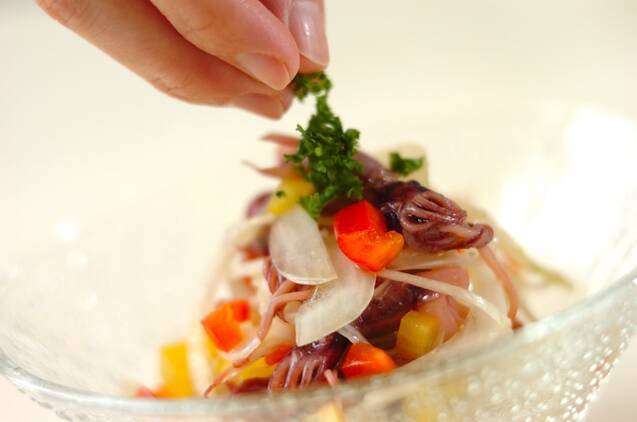 ホタルイカと新玉ネギのマリネの作り方の手順4