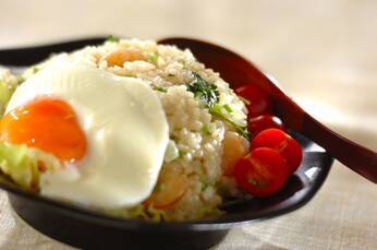 フライパンひとつでできる！エスニックチャーハン