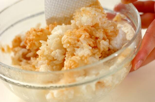 フライパンひとつでできる！エスニックチャーハンの作り方の手順1