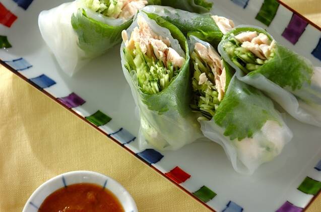 梅バンバンジー生春巻き