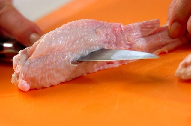 鶏手羽スープの作り方の手順1