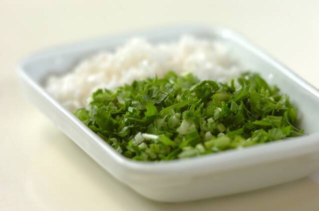 七草粥（七草がゆ）・カリカリジャコのせの作り方の手順1