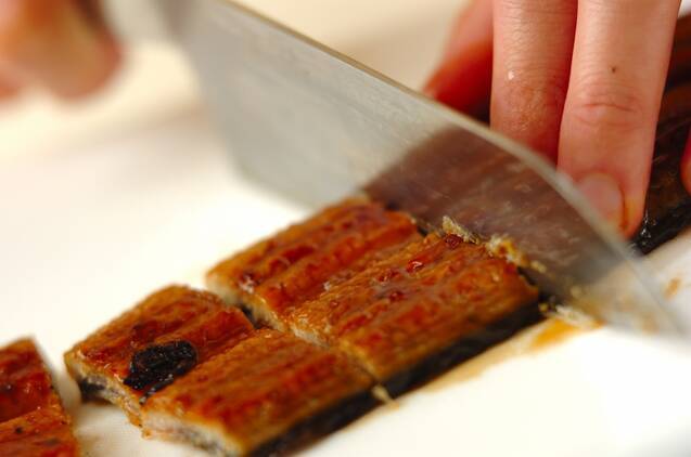 ウナギと豆腐の甘辛炒め煮の作り方の手順1