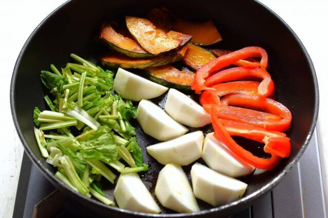 鮭と野菜の焼きサラダの作り方の手順7