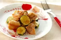 鶏とズッキーニのガーリックソテー