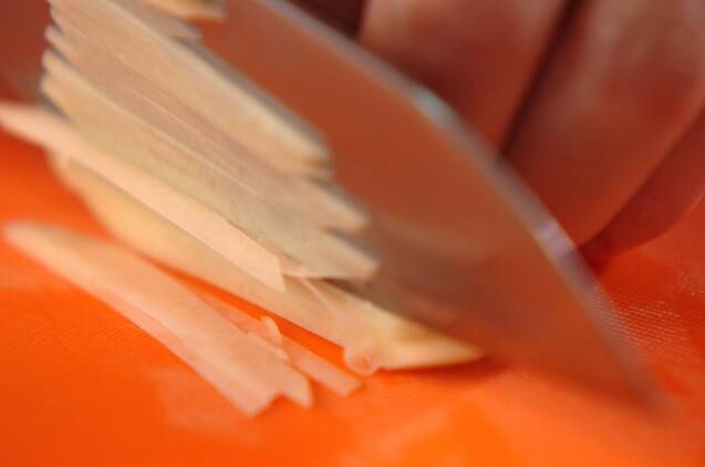 ジャガイモと桜エビのガレットの作り方の手順1