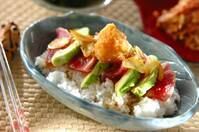 マグロとアボカドのサッパリおろし丼