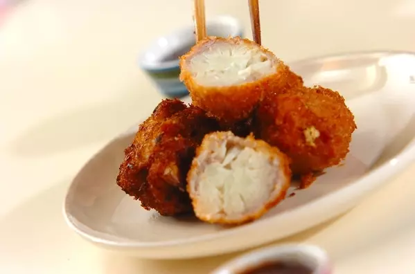 カリフラワーの豚肉巻き揚げの作り方3