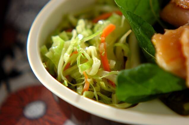 黒酢コールスロー