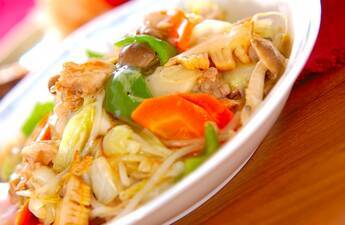 野菜炒め黒酢あんかけ