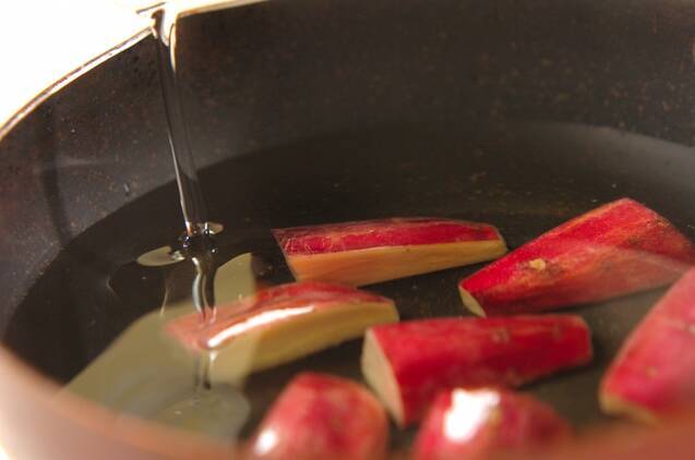 サツマイモのスティックフライ  ハニーマスタードソース添えの作り方の手順3