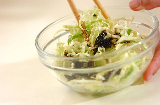 キャベツとのりの和え物の作り方の手順2