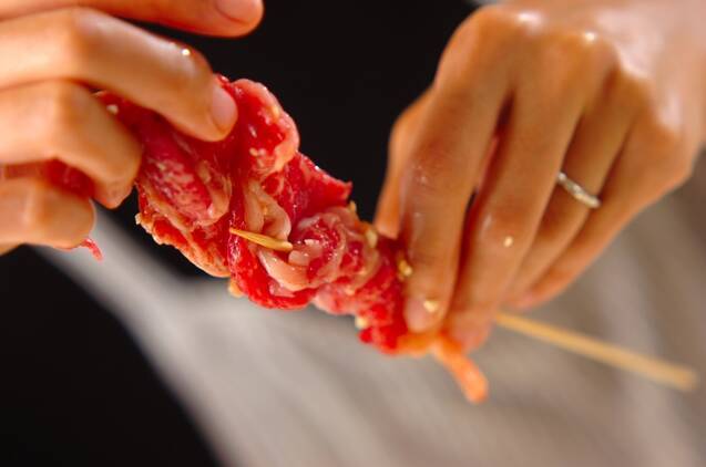 牛ロースの串焼きの作り方の手順3