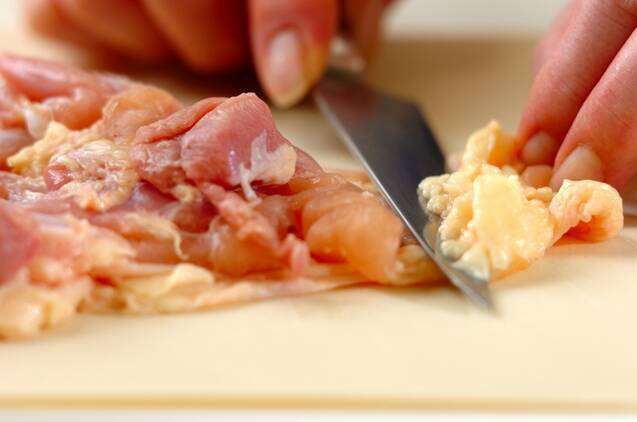 鶏とズッキーニのガーリックソテーの作り方の手順1