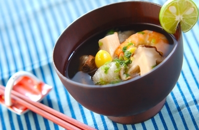 松茸のお吸い物 レシピ 作り方 E レシピ 料理のプロが作る簡単レシピ