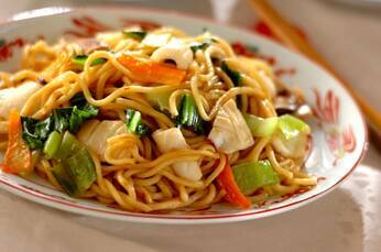 こっくり中華風 イカのオイスター焼きそば by 山下 和美さん