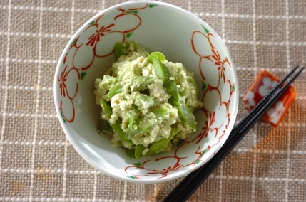 アスパラのアボカド白和え