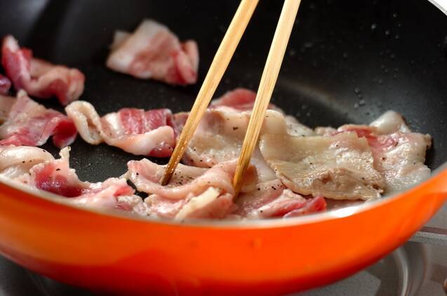 豚肉とキャベツのガーリックオイルスパゲティーの作り方の手順3