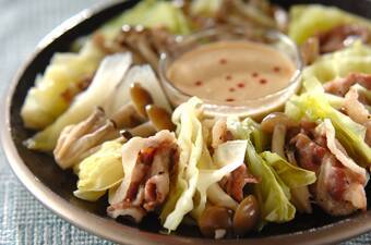 豚肉とキャベツ蒸し