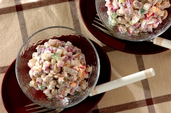 ヨーグルトと大豆のサラダ