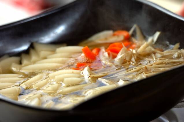 みそ仕立てのはっと鍋の作り方の手順5