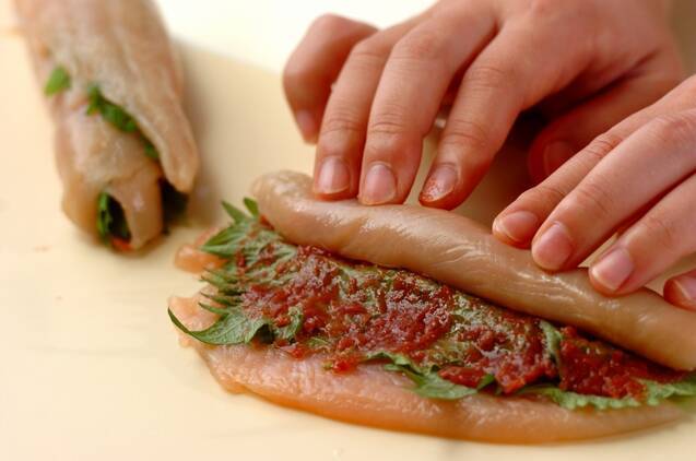 ささ身の梅しそ巻きの作り方の手順3