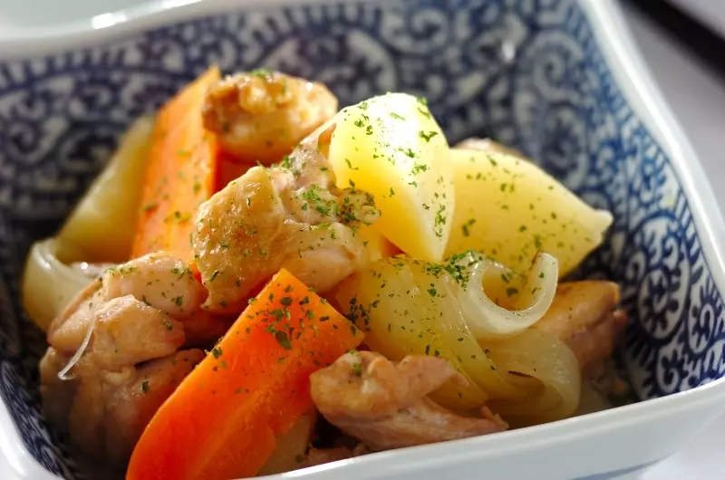 鶏ジャガの塩煮 レシピ 作り方 E レシピ 料理のプロが作る簡単レシピ