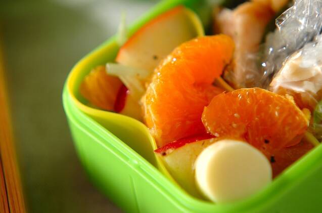 フルーツサラダ