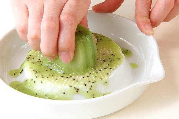 牛乳プリンの作り方の手順1