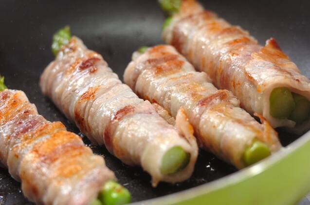 アスパラの豚バラ巻きの作り方の手順3
