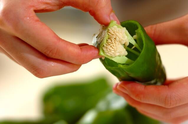 和風ピーマンの肉詰めの作り方の手順1