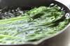 小松菜とシメジののり和えの作り方の手順1