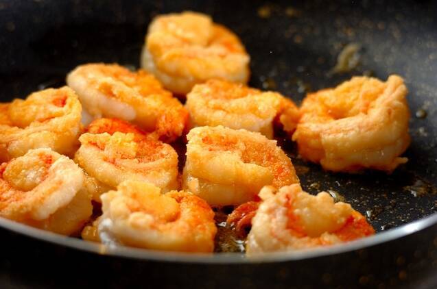 トマト入りエビのチリソース炒めの作り方の手順4