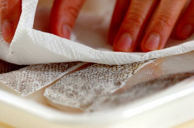 冬に食べたいタラ鍋 基本の作り方 あっさりとした味わいの作り方の手順1